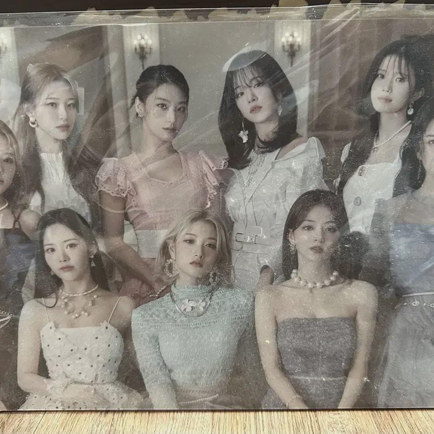  Fromis9 Midnight Guest Premium Photo