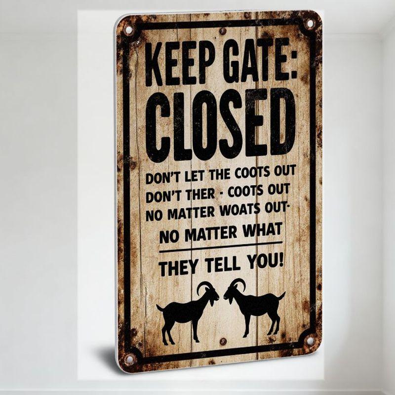 

Vintage Rustic Metal Sign Keep Gate Closed Warning with Goat Silhouettes Funny Typo Text Wall Decor for Garden Farmhouse Outdoor 20x30cm（7.8x11.8inch）