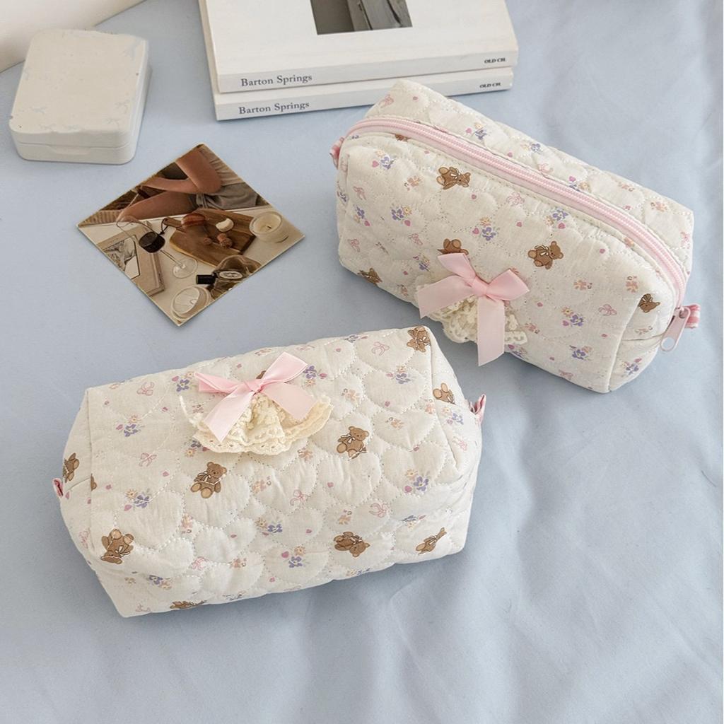 Ins Kleiner Bär Süßes Mädchen Kosmetiktasche Hohe Schönheit Kleine Blumen Kosmetiktasche Frau Reise Kosmetik Organizer Schüler Federmäppchen