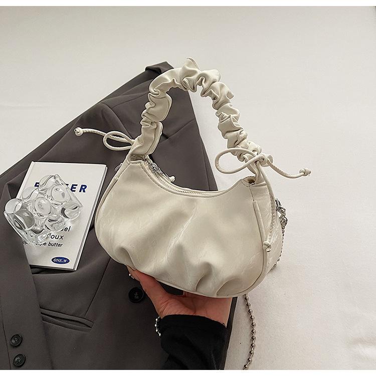 Korean Version of Niche Pleated Cloud Bag 2025 New Foreign Style Versatile Underarm Bag High-end Single Shoulder Messenger Women's Bag