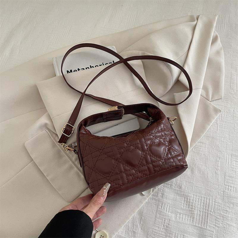 

Xiaoxiangfeng rhombus bucket bag women s new trendy love handbag light luxury niche high-end foreign style messenger bag кофейный