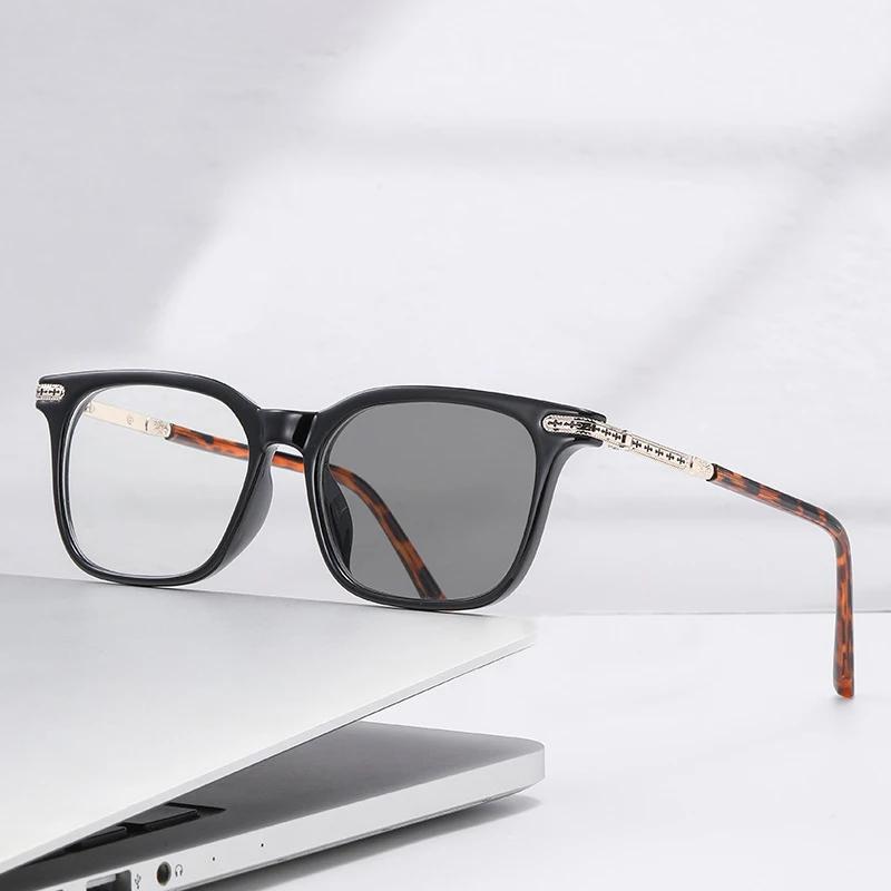 Fashionable Color-changing Nearsighted Glasses  Retro Anti-blue Light Glasses Frame Photochromic Myopia Glasses-1.75-2.25-2.75