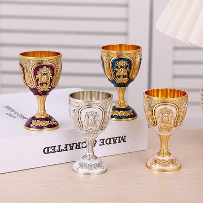 Kreatives Vintage-Weinglas Europäischer Stil Trinkgeschirr Kelch Klassischer Metall-Weißweinkelch Familie Freund Nachbar Geschenk