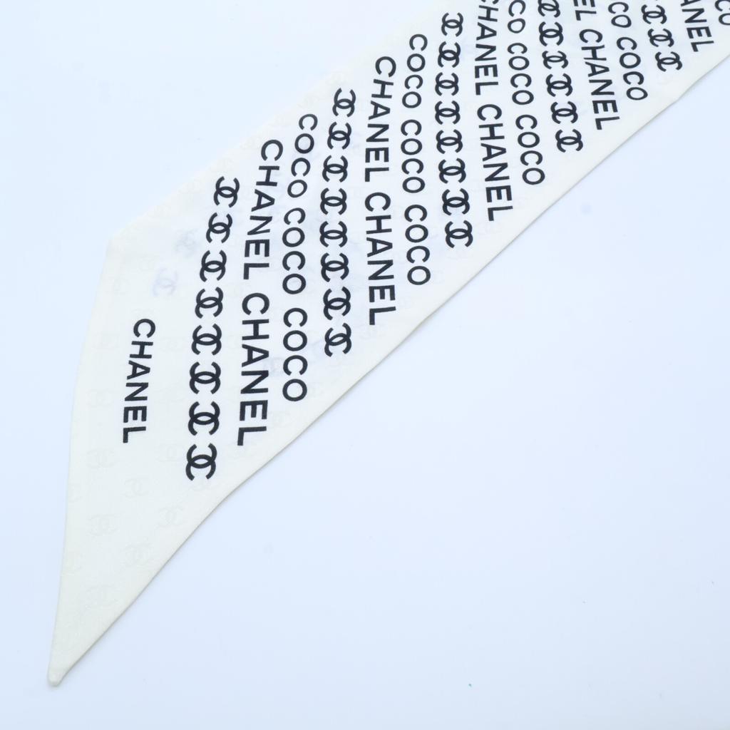 Chanel Excellent Condition 25 Stainless Steel Silk CC Logos Twilly Scarf whiteUsed