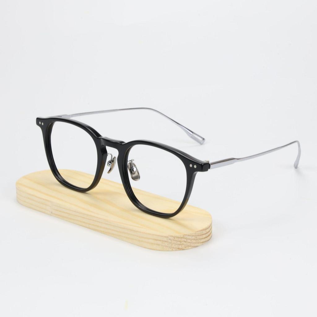 Vintage Ultralight Pure Titanium Full-Rim Eyeglass Frame, Unisex & Stylish, Comfortably Fits Prescription Lenses for Myopia.