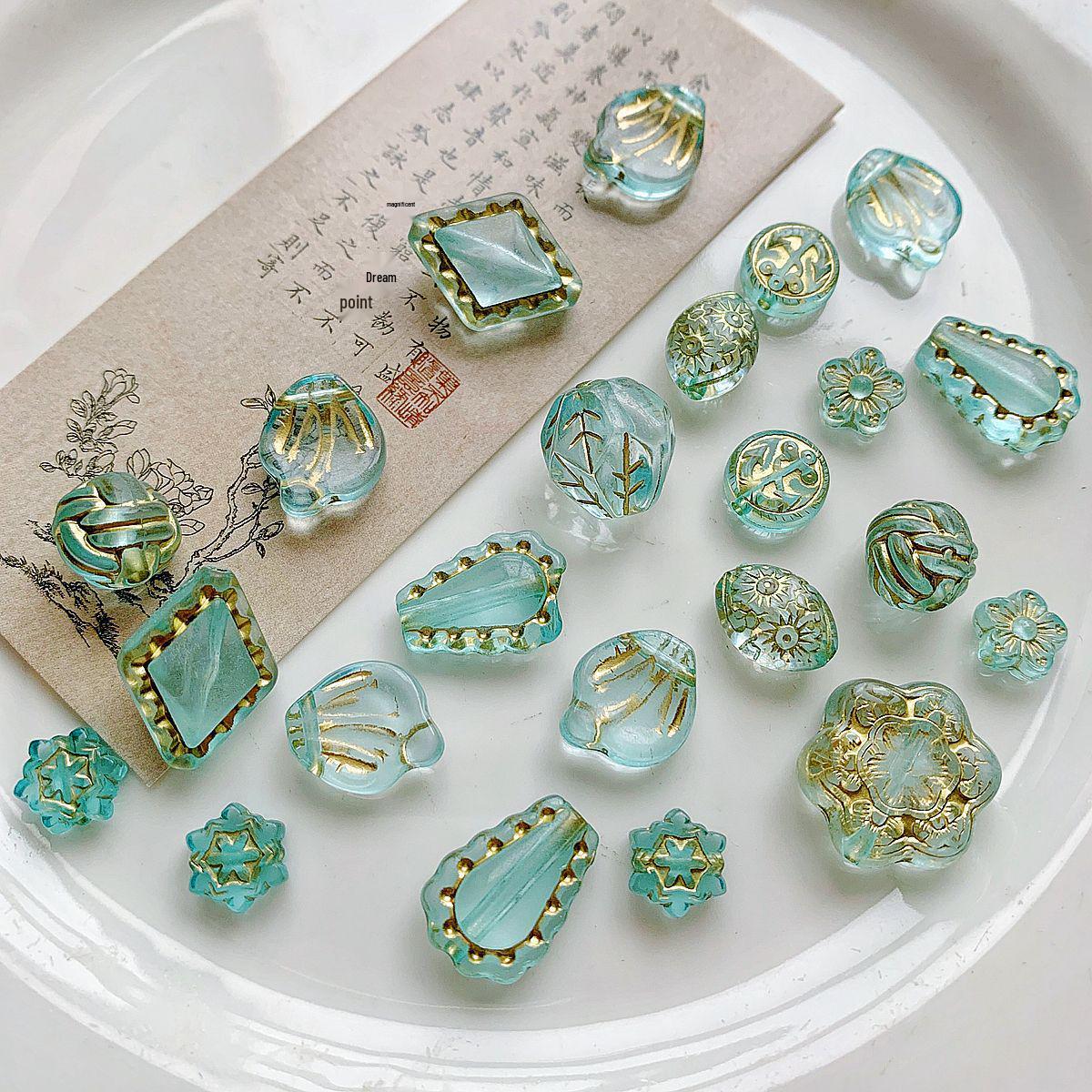 50 г Смешанные Винтажные Позолоченные Чешские Акриловые Бусины: Янтарь, Пудрово-голубой, Бабочка, Сердце для DIY бисероплетения