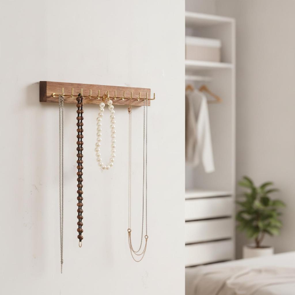 Necklace and Bracelet Holder Wooden Jewelry Organizer with Hooks Long-Lasting