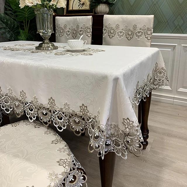 Tovaglia Rettangolare Ricamo di Lusso Pizzo Copritavola Rotondo Floreale Elegante Grembiule da Tavola Tovaglia da Pranzo Bandierina da Tavola Asciugamani