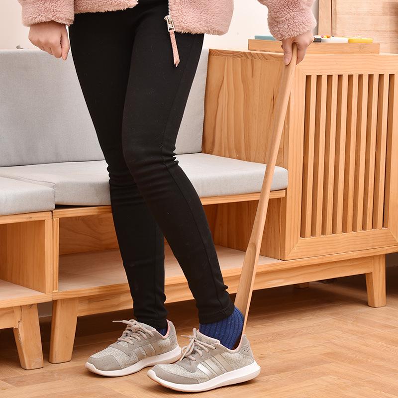 75cm Wooden Shoehorn | Easy Shoe Lifter & Adjustable Handle for Convenient Use