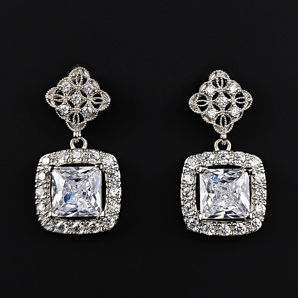 

Cross-border Fashion Bridal Hollow Flower White Zircon Earrings e6780 белый
