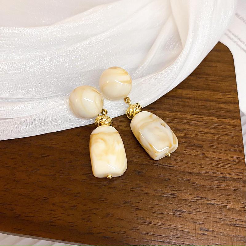 Faye Wong Pink Shrimp Cracker Earrings 2025 Year of the Snake Spring Festival Studs - European and American High-End Fashion.