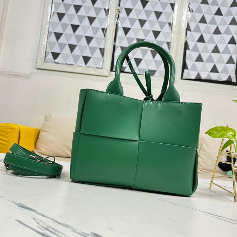 Jednoduchá módní ležérní kabelka s velkou kapacitou, tkaná taška tote z hovězí kůže, taška přes rameno