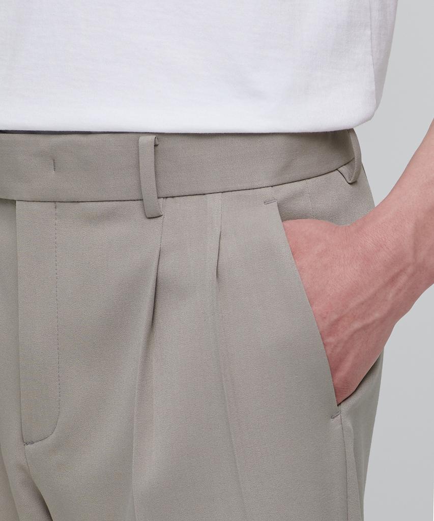 Musinsa Standard Tapered Gurkha Slacks [Light Beige]