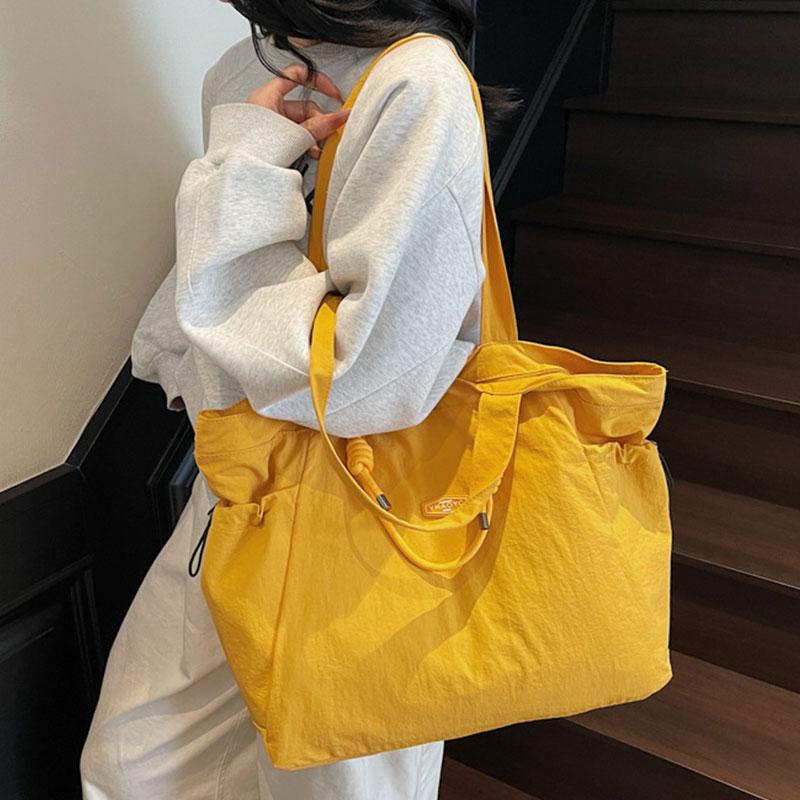 

Casual Women s Bag Lightweight Nylon Large Capacity Tote Bag Women Shoulder Bags Fashion Design Female Handbag