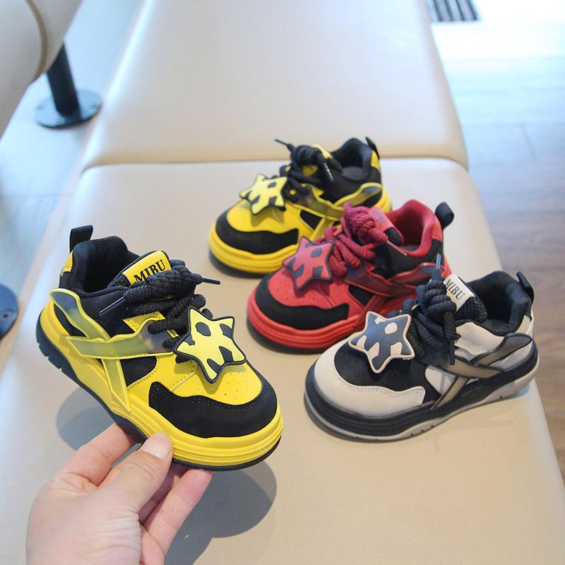 Children's Sports Shoes 2025 Spring and Autumn New Boys' Casual Shoes Lightweight Trend Girls Board Shoes Soft Sole Baby Shoes Single