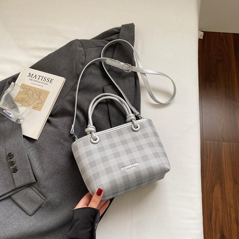 

Популярная сумка женская новая модная клетчатая ручная сумка ощущение высокого класса плечевая кроссбоди сумка-ведро