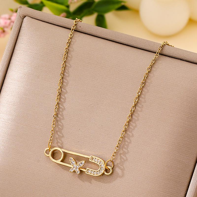 Women's Butterfly Titanium Necklace: Micro-Inlaid Diamonds, Exquisite Luxury, Non-Fading Design