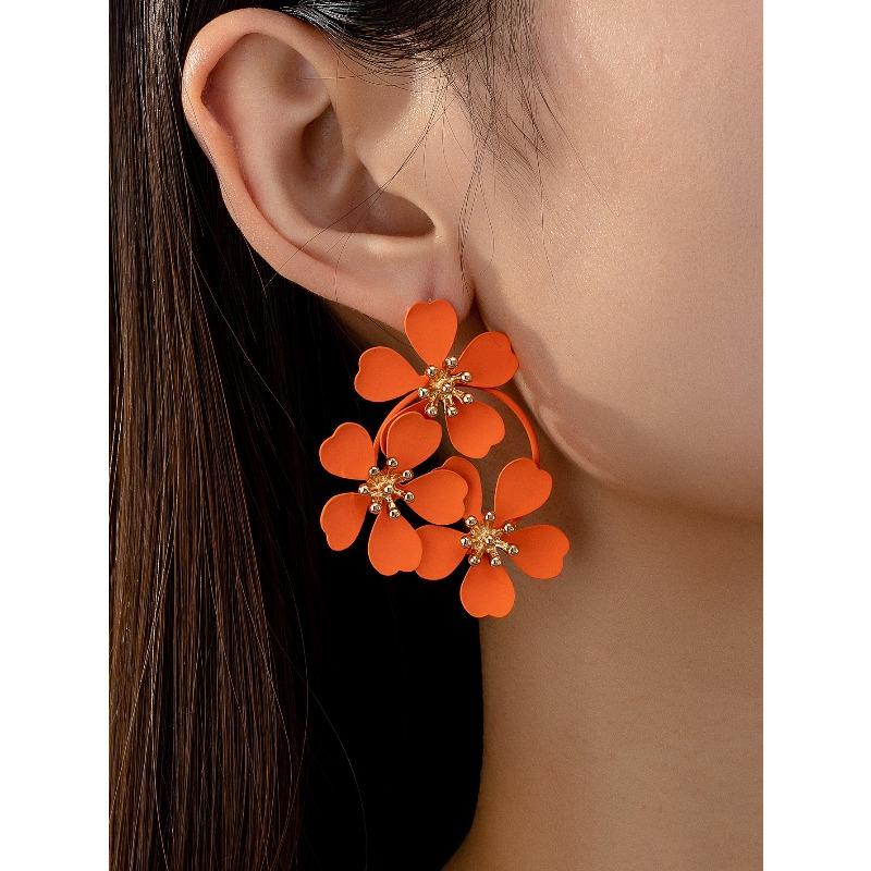 Retro Cute Floral Camellia Stud Earrings: Upscale Pastoral Style for Women