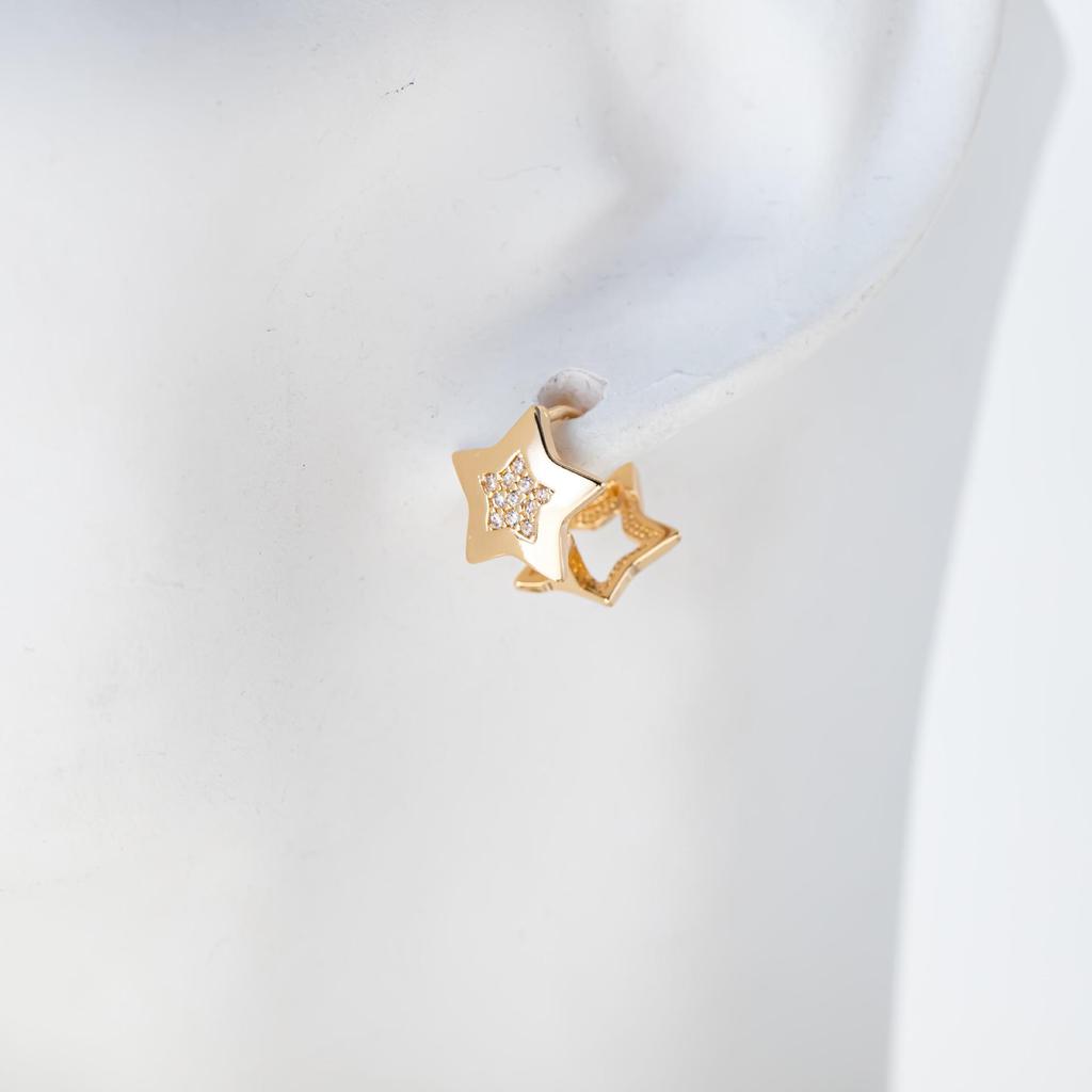 Korean Ear Cuff 2024: Five-Pointed Star Earrings with High-Grade Zircon, New Niche Design for Women