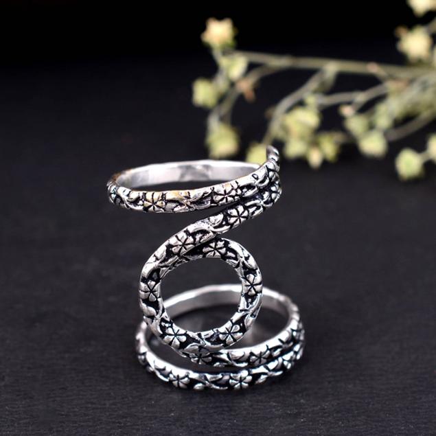 Silver Floral Arthritis Ring Splint | Adjustable Wide Band Flower Ring | Handmade Oxidized Boho Knuckle Stabilizer | Unique PIP/DIP Joint Jewelry
