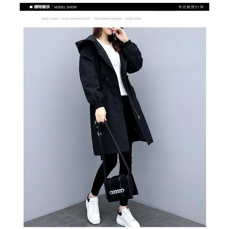 

Женская хлопковая куртка с капюшоном и вставкой из бархата и плотного пальто S