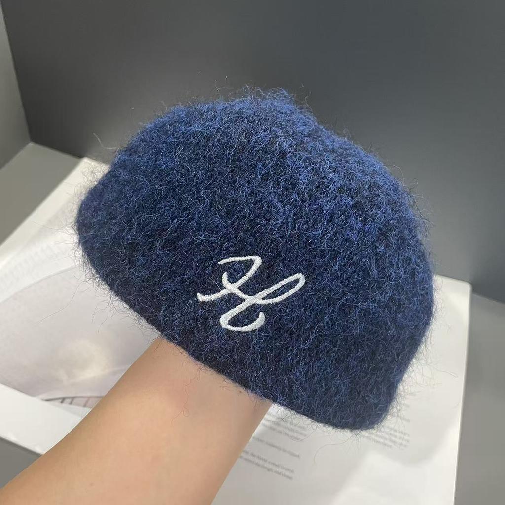 Autumn and Winter New English Letter Beret Hat for Women Casual Warm Woolen Hat with Temperament and Face Little Painter Hat
