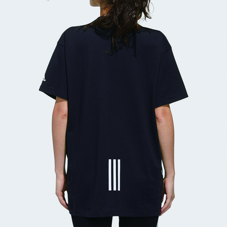 adidas Voľné dámske tričko s krátkym rukávom Čierne FM5297