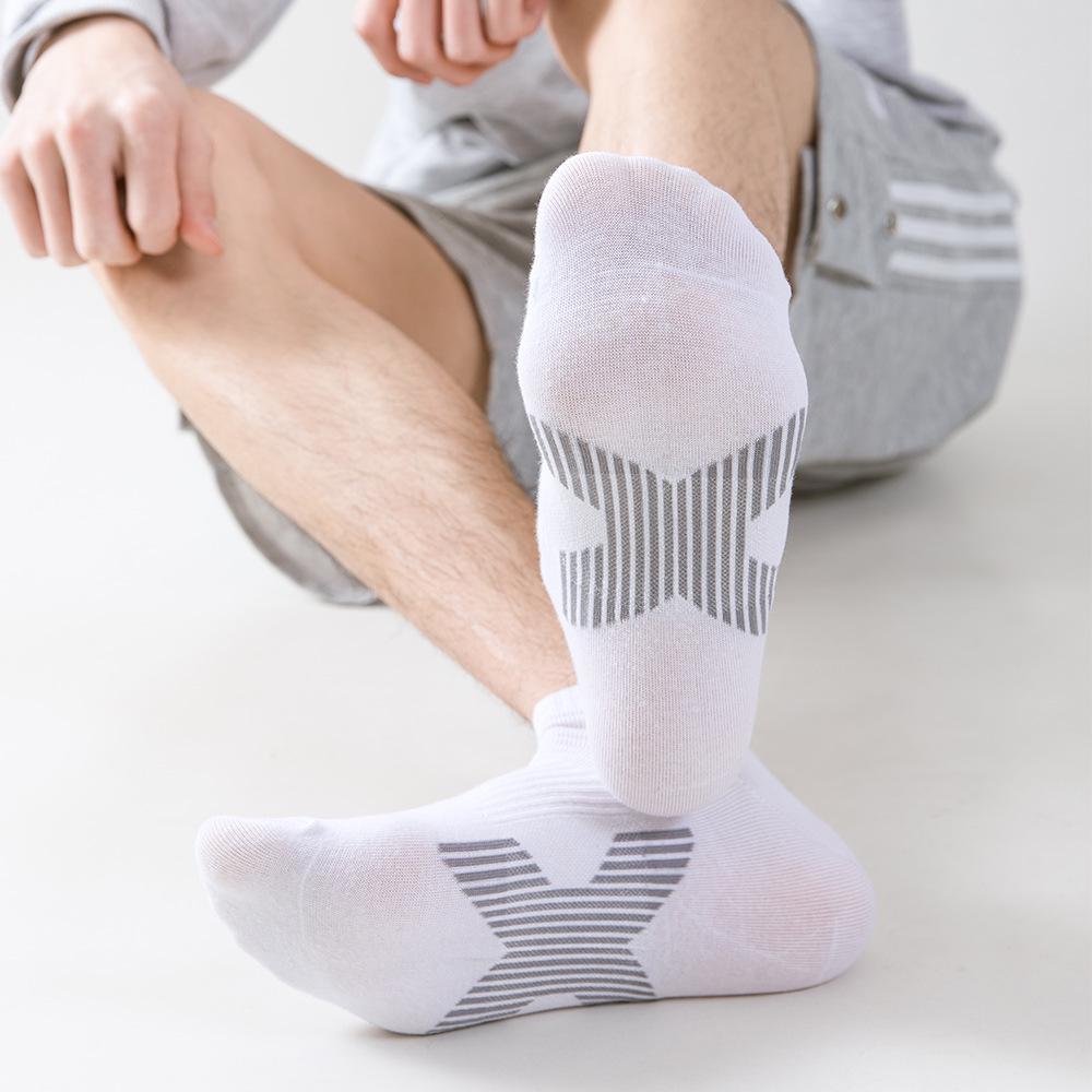 Men's Low-Cut Cotton Sports Socks for Running & Basketball