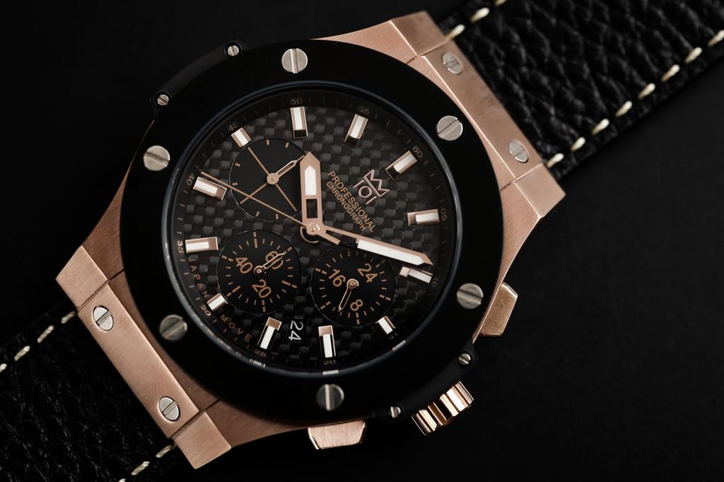 NEW model Hyakuichi wristwatch 100m waterproof chronograph date display pink gold carbon black leather belt [HYAKUICHI 101] No.8L