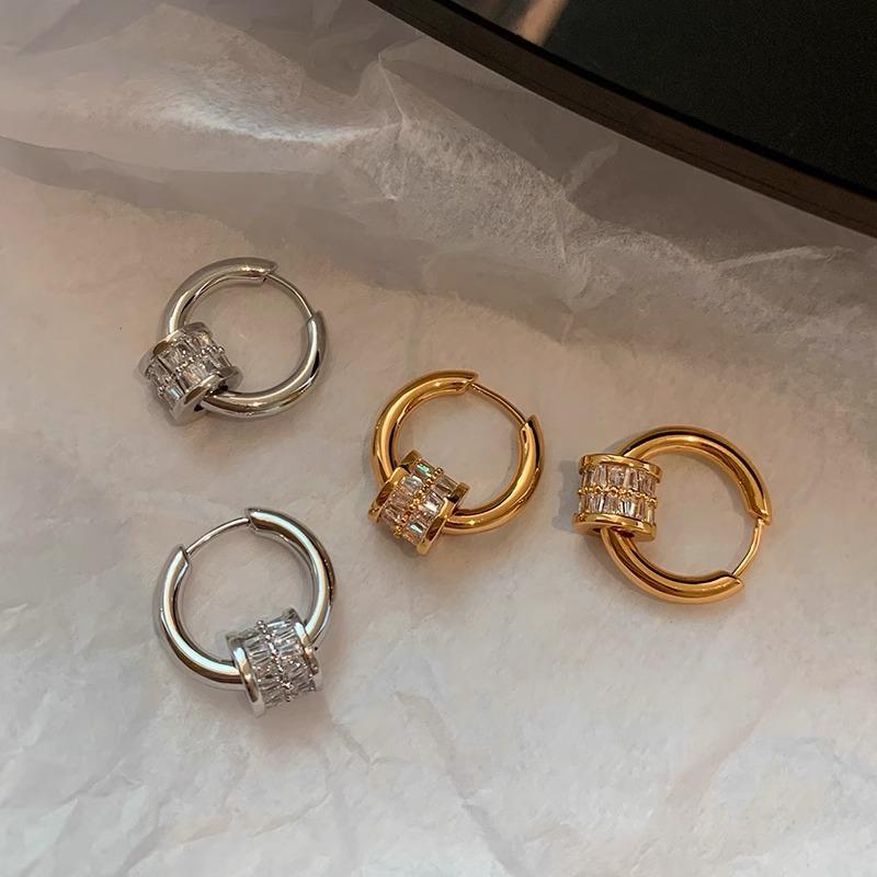 Autumn Niche Circle Stud Earrings High-end Temperament Simple 100% Match Style Elegant Classic Accessories Women's Dainty Daily Earrings