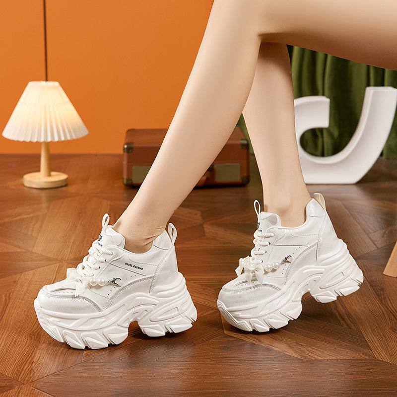 Daddy Schuhe Damen Frühjahr 2025 neu Muffin dicke Sohle Innenhöhe erhöhend Damenschuhe modisch vielseitig Sport- und Freizeitschuhe