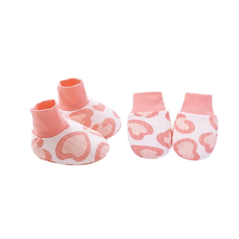 No Scratch Mittens Socks Set Toddler Mitts Baby Mittens Cotton Gloves Footwear Baby Breathable Gloves for Boys Girls