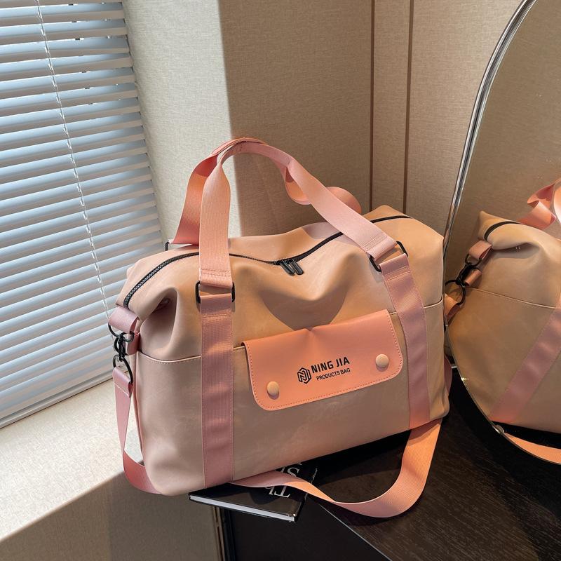 Large capacity portable travel bag, light fashion messenger sports fitness bag, trendy casual boarding storage bag