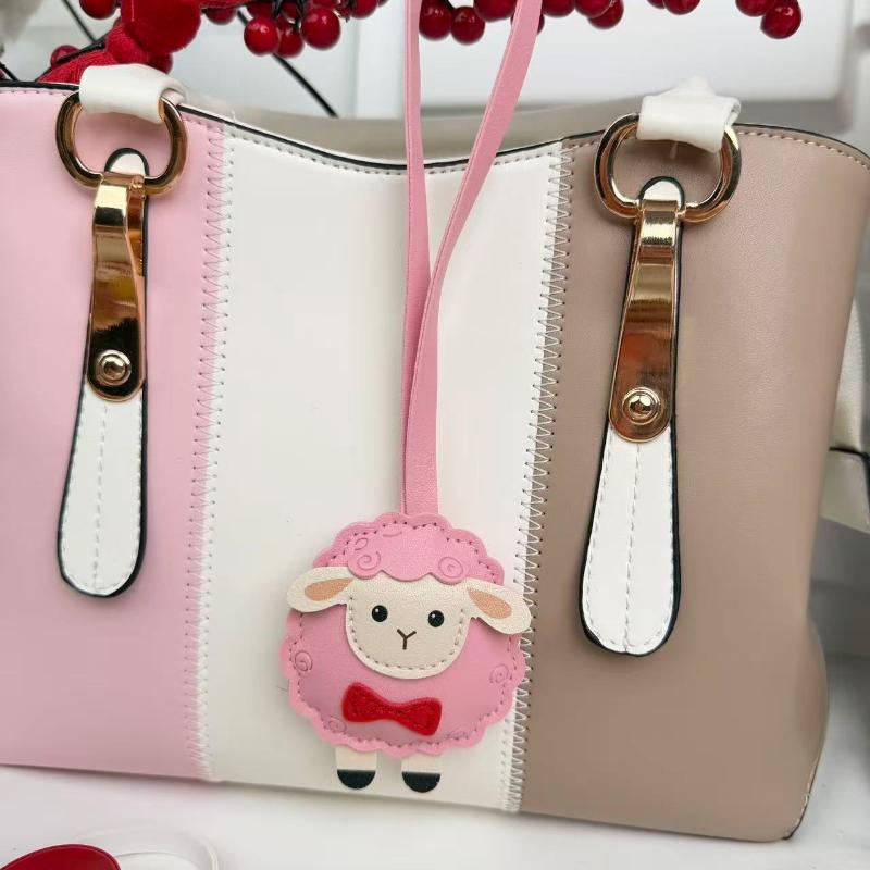 Cute Sheep PU Leather Keychain Cartoon Lamb Decorative Bag Charm Pendant Water Resistant Thanksgiving Gift for Friends