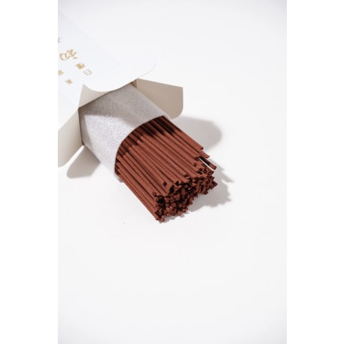 [Packaging with Lotus Flower Tag] Umekundo Byakudan Hatsuume (First Plum Blossoms) - 6 Boxes [Lacquered Box] / "The calming scent of sandalwood. The p