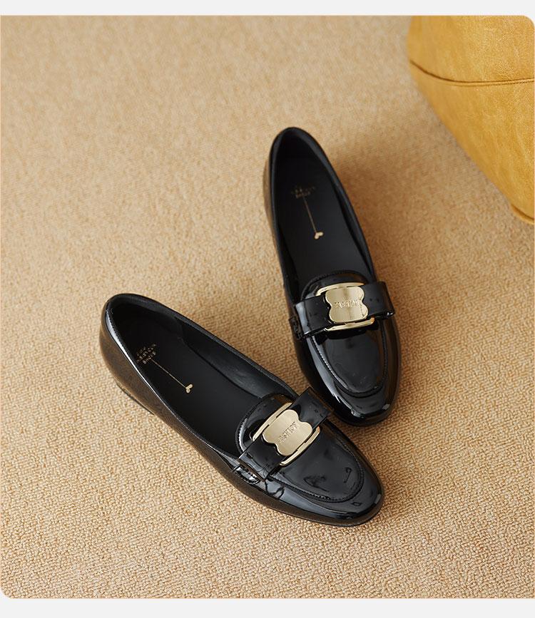One Foot Women's Shoes Lazy Shoes 2026 Spring and Autumn New Work Soft Leather Patent Leather Single Shoes Low Heel Versatile Women's Shoes