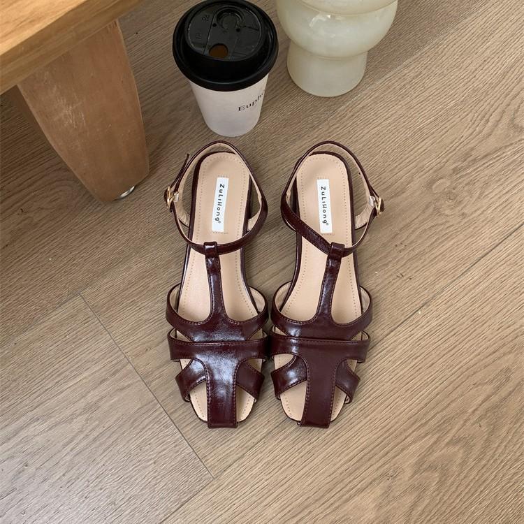 Fashion Block Heels 2025 Sandals Female Shoe Breathable Chunky New Girls Closed Comfort Gladiator Fashion Low Beige Rubber Rome Scandals