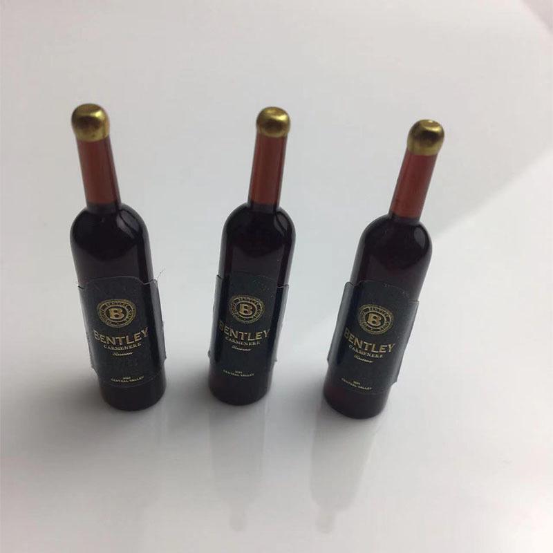 

Миниатюрные модели бутылок красного вина из смолы для ювелирных изделий и реквизит для микроландшафта Please choose based on the picture