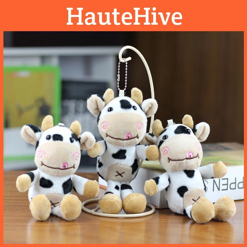 Chaveiro de Pelúcia Adorável Vaca Branca Brinquedo Macio com Manchas Para Mochilas e Chaves