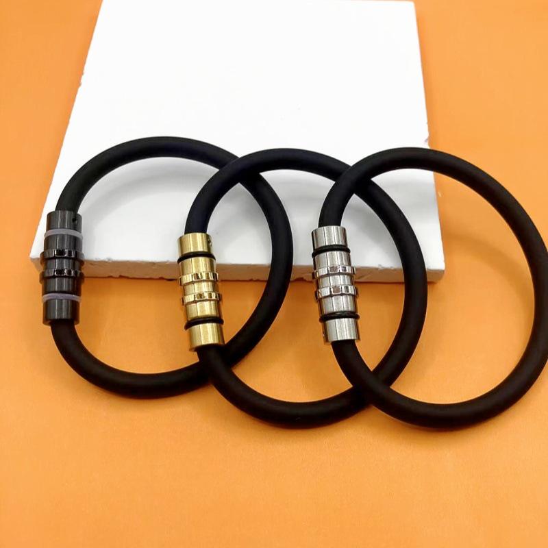 Europäischer und Amerikanischer Modeschmuck Silikonarmband mit Magnetverschluss - Sportliches Dreifarbiges Design