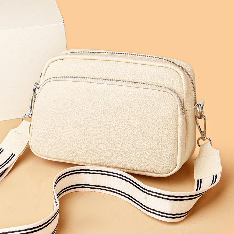 New Bag 2026 Sense Women's Simple Atmosphere Shoulder Messenger Bag Versatile Retro Niche Square Bag