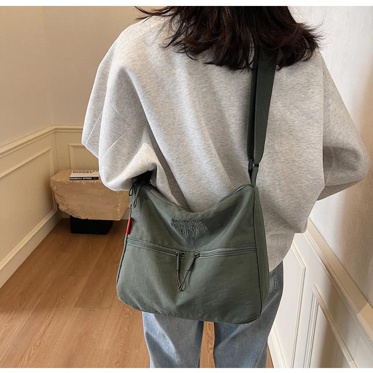 New Women's Bag, Korea Dongdaemun Embroidery Bag.