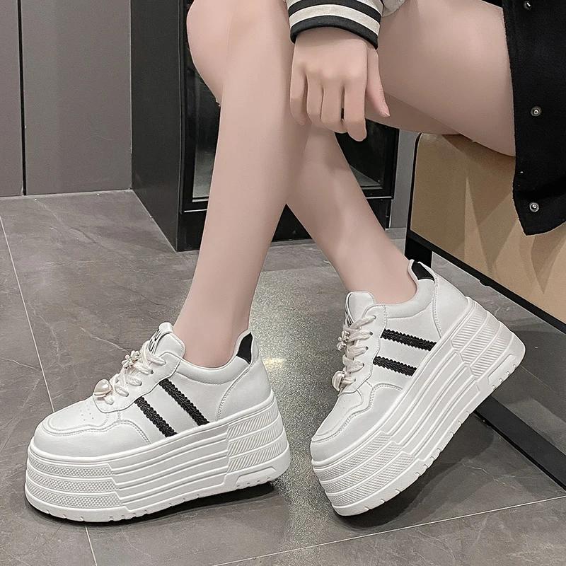 Fashion 8 cm Leather Flats Casual Dad Shoes Chunky Sneakers Women Platform Sports Shoes Ladies Skateboard Hidden Heels Shoes Tennis