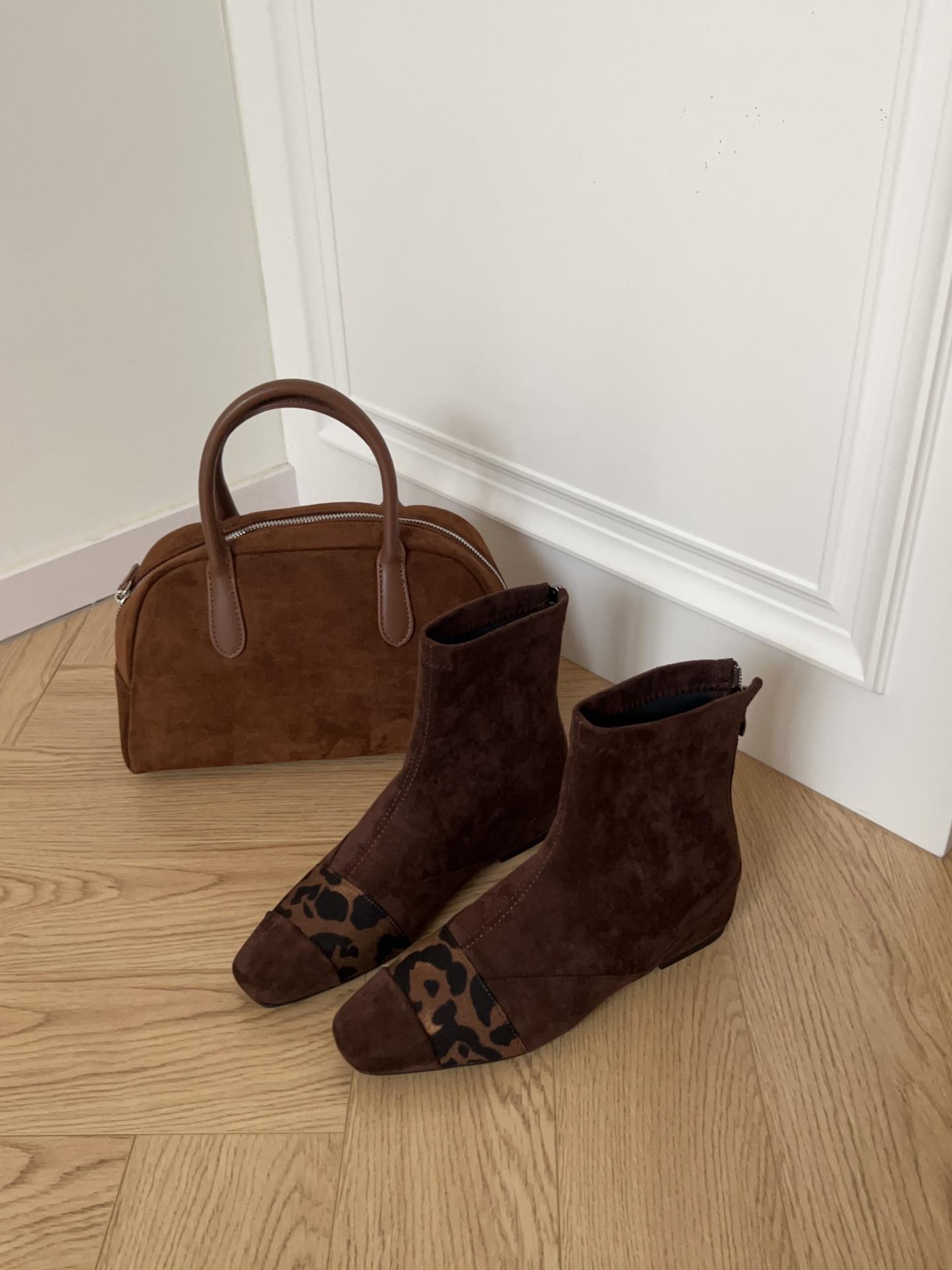 

Personalized fashion spring and autumn single boots splicing suede fashion boots square head slope heel short boots women s Korean version versatile 40 темно-коричневого