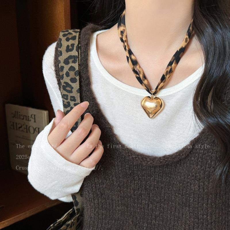 Cross-Border Leopard Print Cotton Necklace with Flowers & Hearts