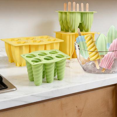 Silicone Popsicle Mold with Lid Handle Easy-Release Ice Pop Maker for DIY Treats BPA-Free Dishwasher Safe Fun Summer Kitchen Tool for Kids Adult
