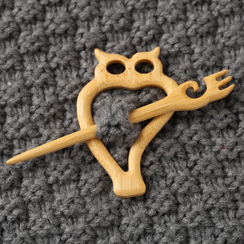 Wooden Brooch Shawl Cardigan Sweater Neckline Contraction Fixed Pin Niche Cute Animal Cartoon Brooch