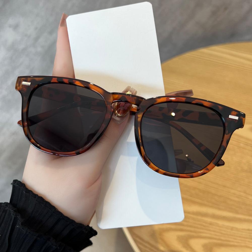 Round Sunglasses Uv-Resistant Unisex Eyewear Luxury Brand Sunglasses Vintage Vintage Sun Glasses For Stylish Outfits Traveling