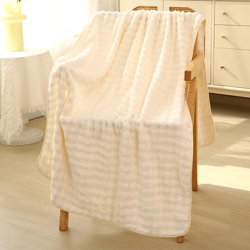Quick-Dry Coral Fleece Bath Towel - Soft, Absorbent, Thickened for Home & Beach