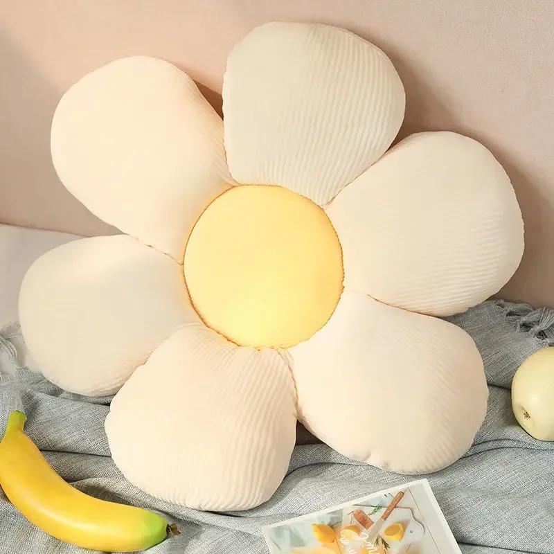 

6 Styles Sunflower Pillows Small Daisy Cushions Petals Flowers Cute Birthday Gifts 40cm Home Decorations Bedroom Supplies PH139 40x40cm